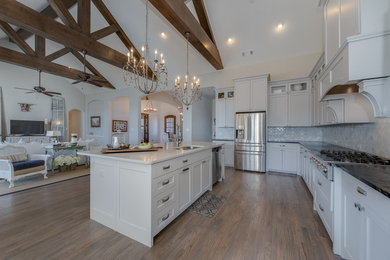 Inspiration for a kitchen remodel in Dallas