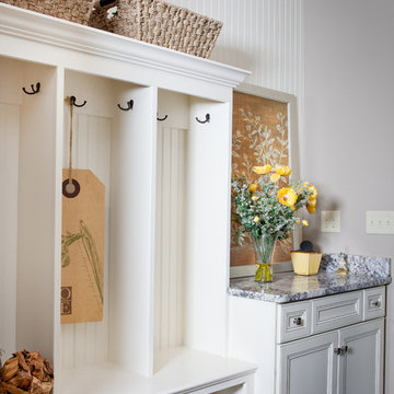 13-04   Drop Zone / Lockers