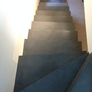 recouvrir escalier beton brut avec un mortier de surfacage beton cire