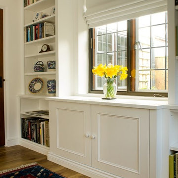 Cabinets & Shelving