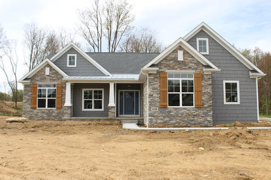 Craftsman exterior home idea in Cleveland