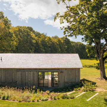 Barn-Inspired ADU & Guest Cottage in NY with NanaWall Steel Effect Doors