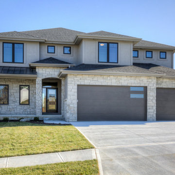 Move-in Ready Home in Elkhorn