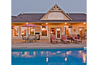Example of an arts and crafts patio design in Seattle