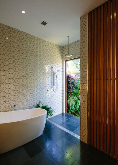 Contemporary Bathroom by Davis Architects