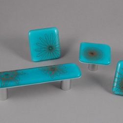 Knobs - Cabinet And Drawer Knobs