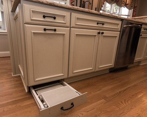 Rockville Traditional Kitchen