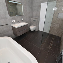 1st floor bathroom