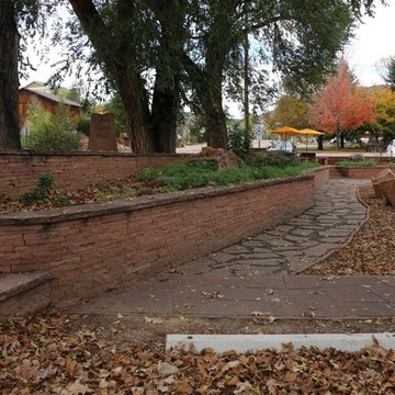 Town of Lyons Plaza Garden...