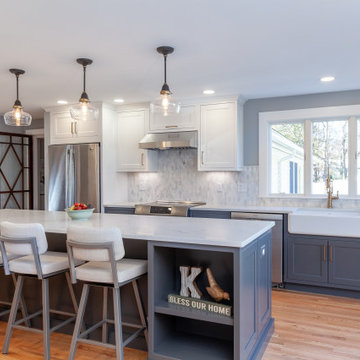 Bright Two-Tone Kitchen with Farmhouse Sink – Hamilton MA