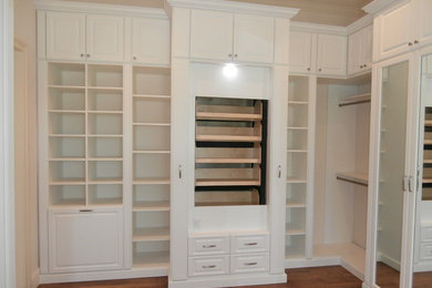 Huge minimalist master bedroom photo in Orlando