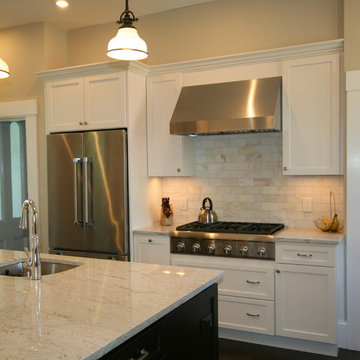 Fieldstone Cabinetry Bristol Marshmallow Cream with Java island