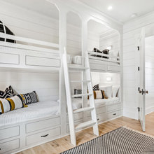 BEACH HOUSE Bunk Room