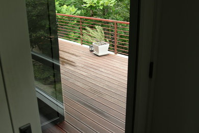 Small minimalist deck photo in Atlanta