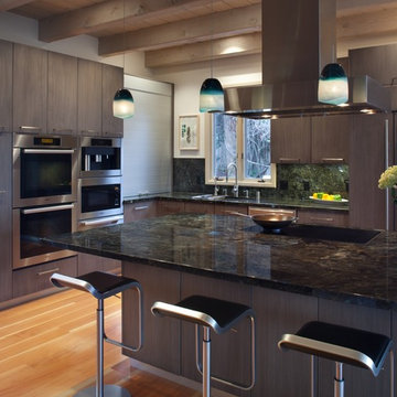 Hillside Home Family Kitchen
