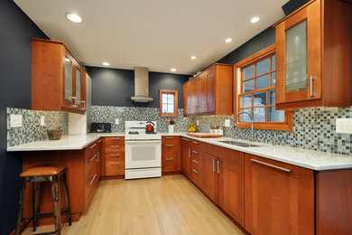 Minimalist kitchen photo in New York