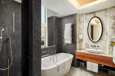 Modernes Badezimmer in Sonstige