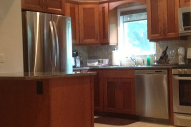 Elegant kitchen photo in New York
