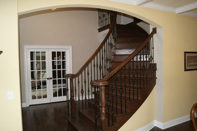 Staircase - traditional staircase idea in Chicago
