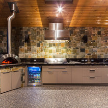 OUTDOOR KITCHEN