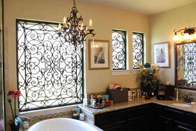 Bathroom - traditional bathroom idea in Houston