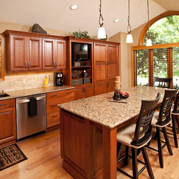 Lakeville Cherry Kitchen