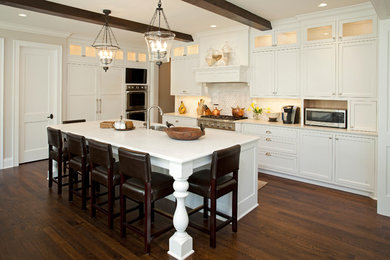 Elegant kitchen photo in Minneapolis