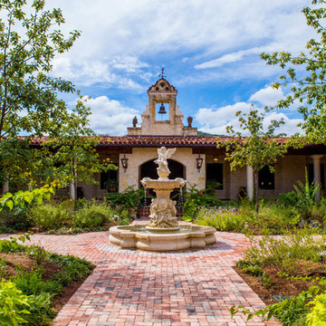 Hacienda on Seco Creek
