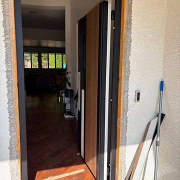 Dekton 0163 Venezia Noce - exterior aluminum door