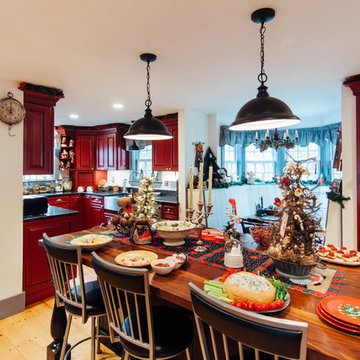My Houzz: Traditional Christmas Charm in an Updated 1840s Home