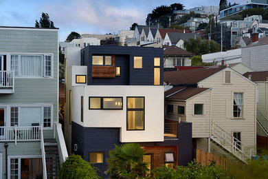 Large trendy exterior home photo in San Francisco