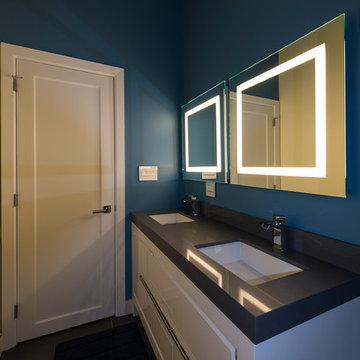 Plaza Small Dimmable Mirror by Edge Lighting