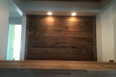 Example of a mountain style living room design in Sacramento