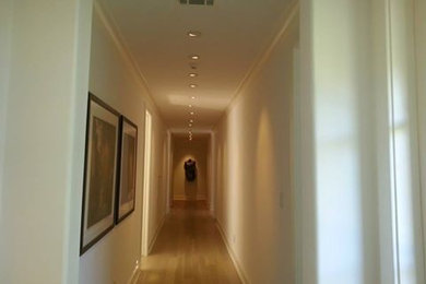 Example of a hallway design in Houston