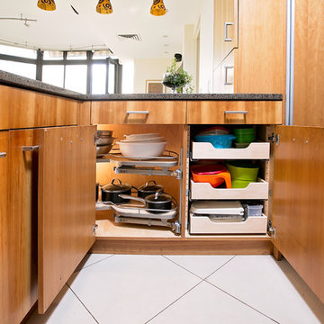 Custom Cabinet Drawers & Pull-Out Systems