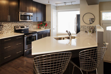 Kitchen - eclectic kitchen idea in Calgary