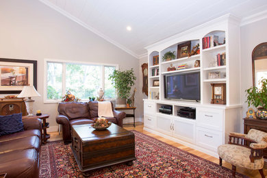 Arts and crafts family room photo in San Francisco with gray walls