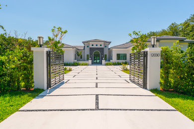 Inspiration for a contemporary exterior home remodel in Miami