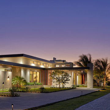 Modern Stables / horse barn