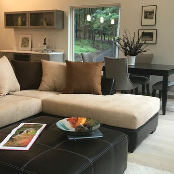 Stone Ridge Staging
