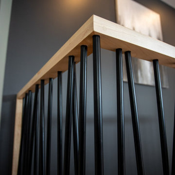 Unique wood and steel railing/ Rampe unique barreaux de fer