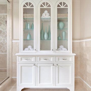 Traditional Beige Master Bath