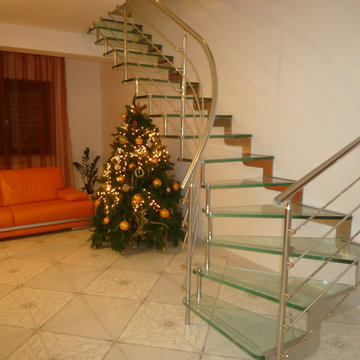 Scala in acciaio inox e vetro