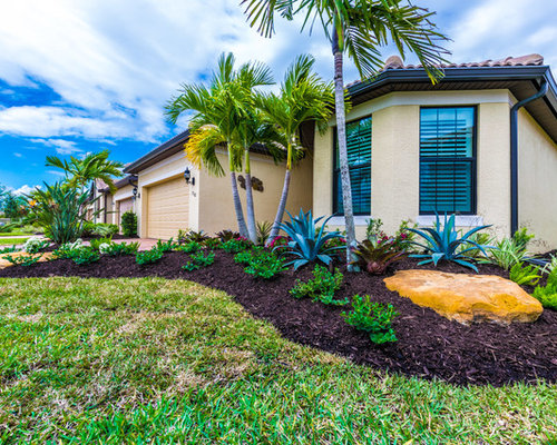 Tropical Front Yard Driveway Design Ideas & Remodeling Pictures | Houzz