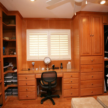 Custom Wood Closets