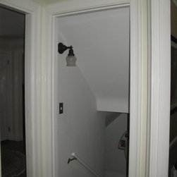 1930's Colonial, New England - Lighting