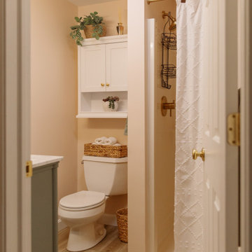 Newport Airbnb Guest Bathroom