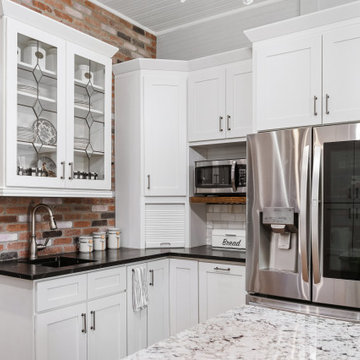 Modern Colonial Kitchen