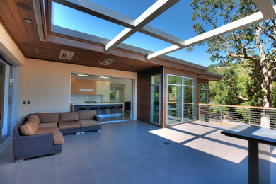 This is an example of a contemporary porch design in San Francisco.