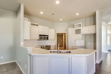 Transitional kitchen photo in Oklahoma City